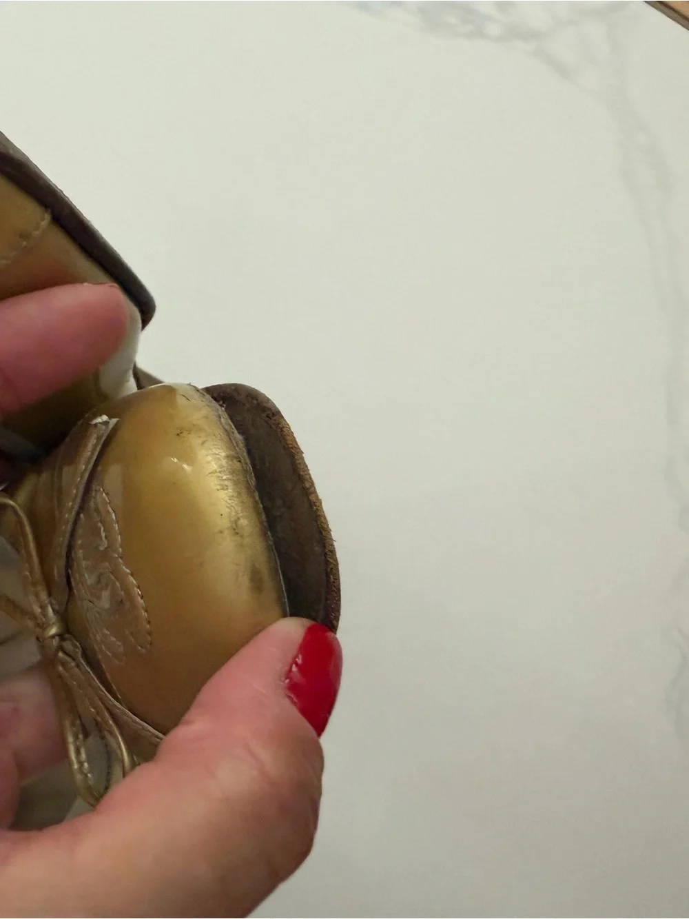 CHANEL Patent Leather Ballet Flats in Yellow-Tan
